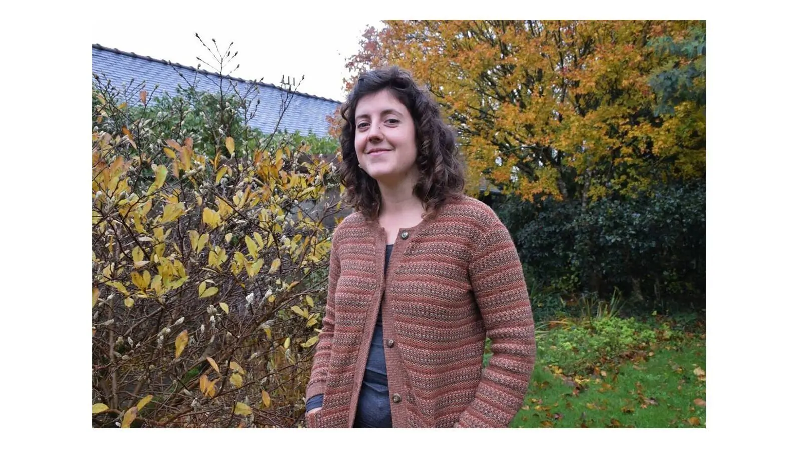 photographie de Victoria Geffard, portrait de Juliette Ols dans la nature